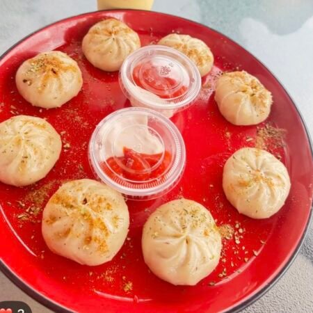 Steamed momos (Veg) (8 piece)