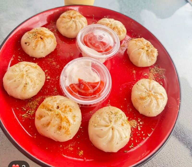 Steamed momos (Veg) (8 piece)